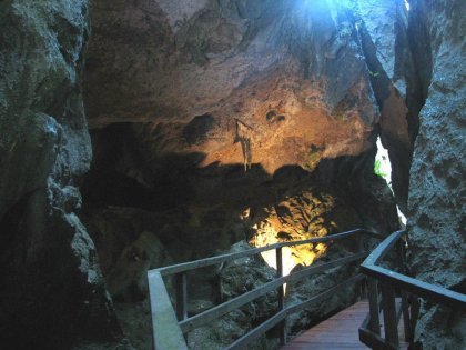 Capricorn Cave (big)